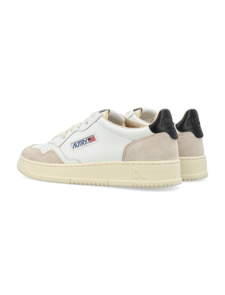Autry Medalist Low Sneakers