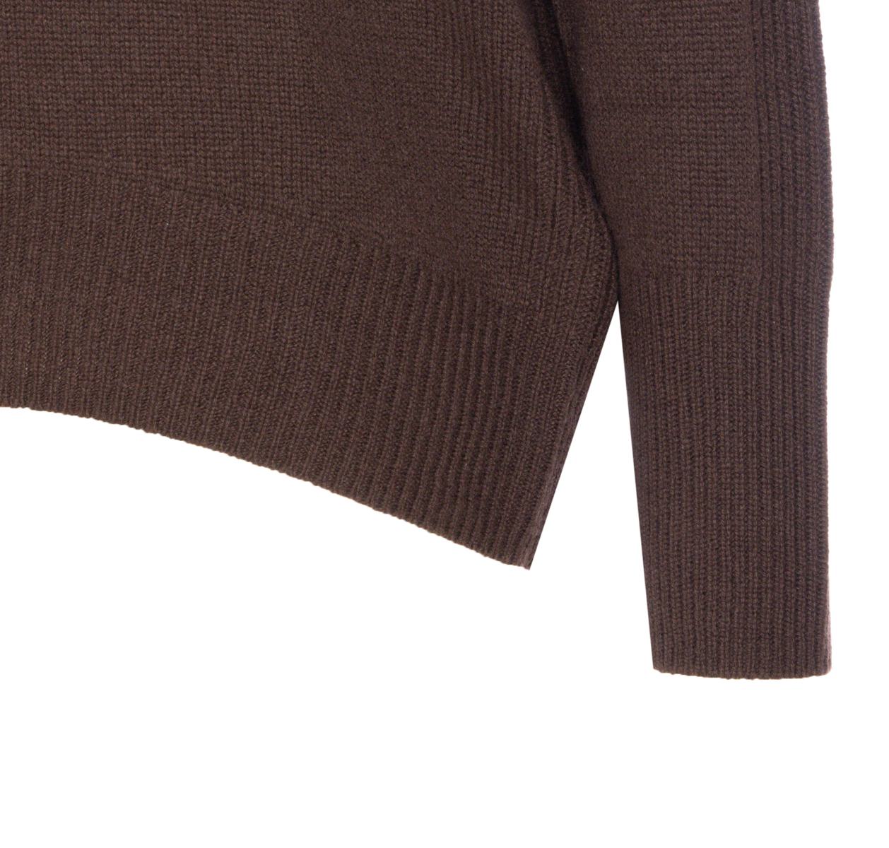 Allude Sweaters