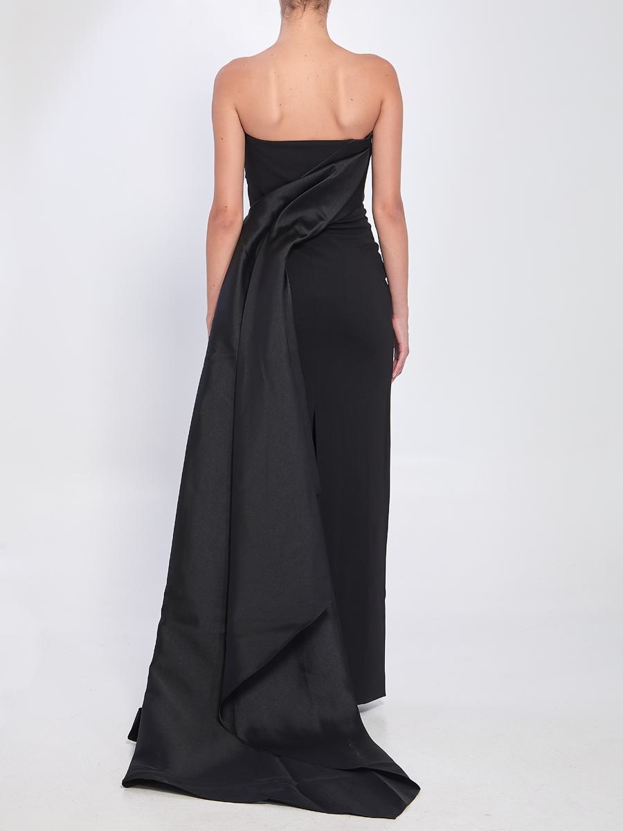 Kisnley Maxi Dress In Black