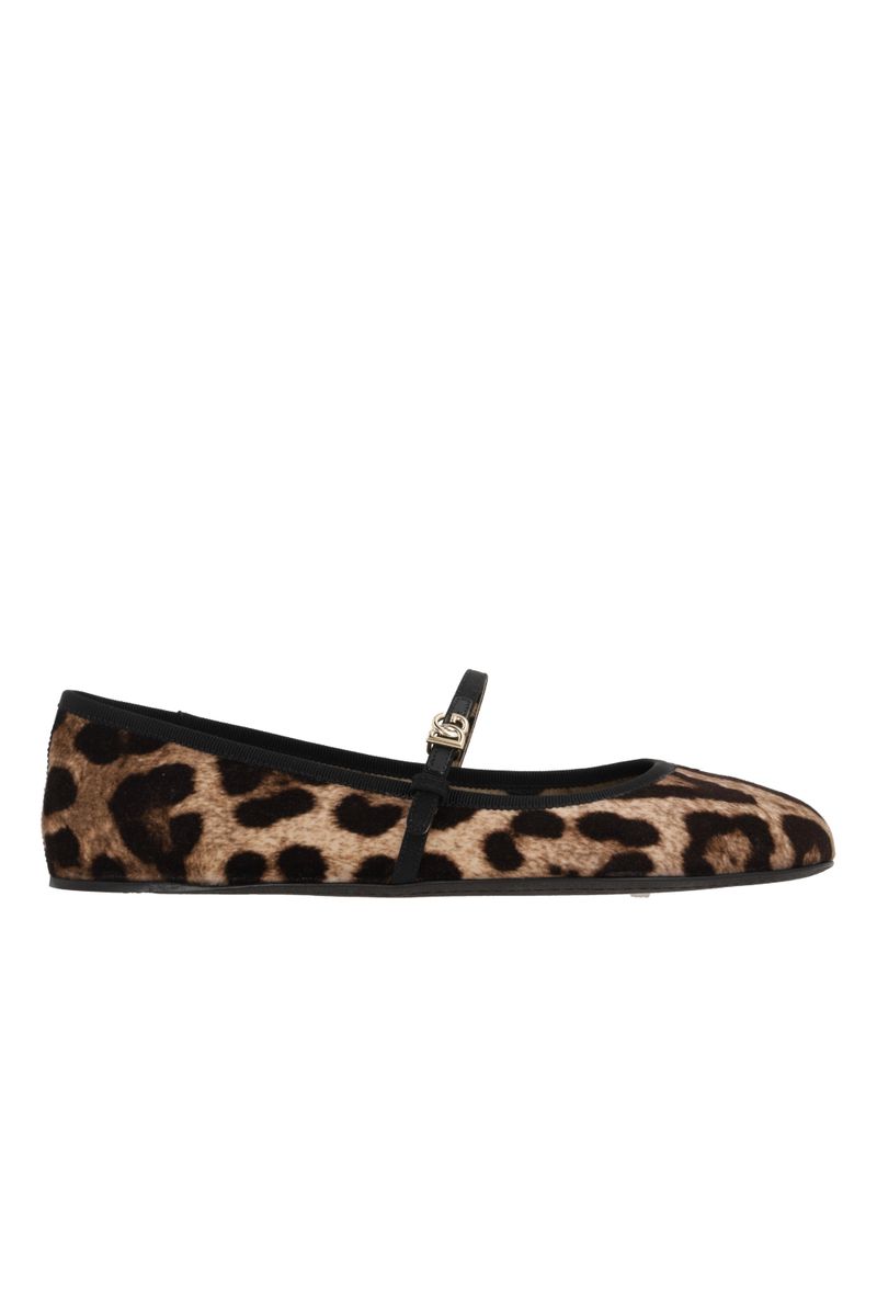 Dolce & Gabbana Flat Shoes