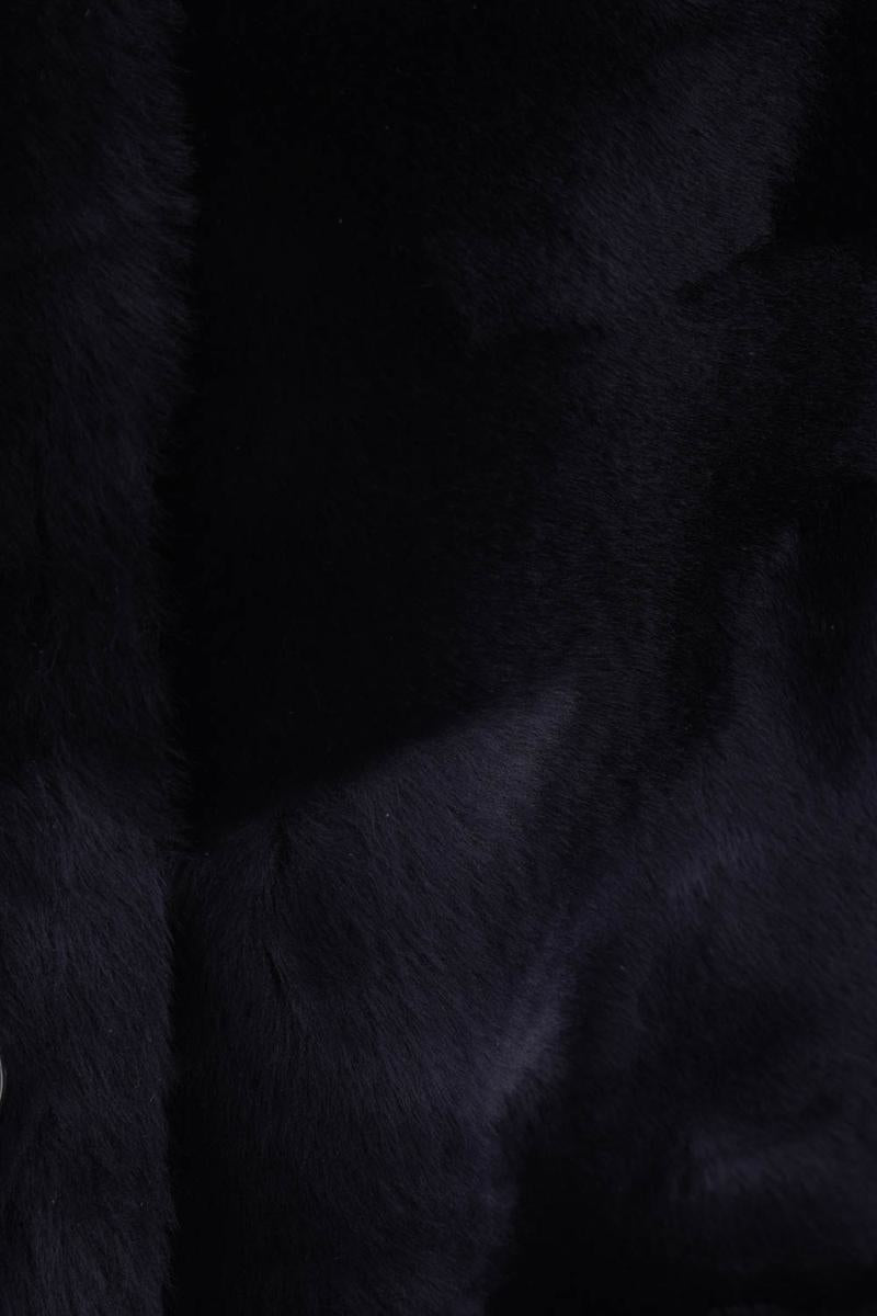 Arma Coats