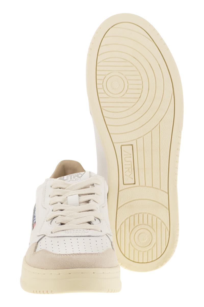 Autry Medalist Low - Leather And Suede Sneakers