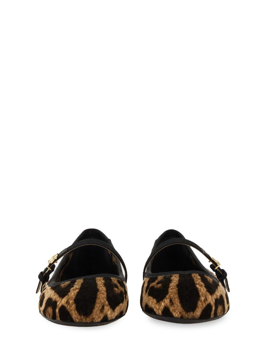 Dolce & Gabbana Flat Shoes