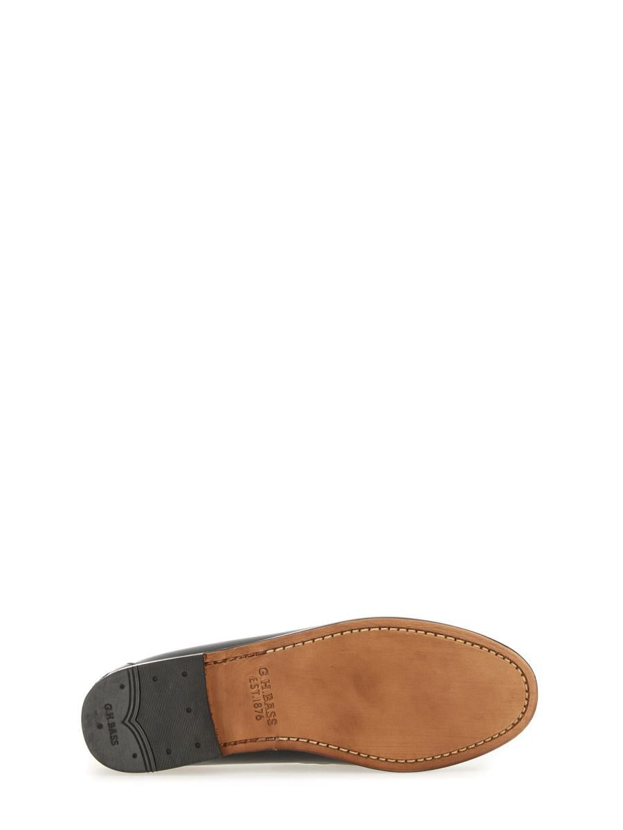 G.H. Bass Moccasin "Weejuns Esther Kiltie"
