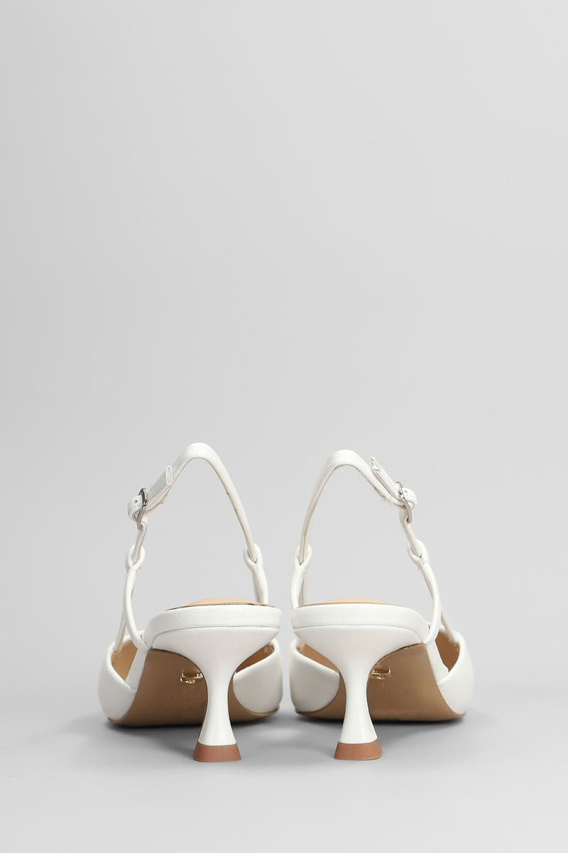 Lola Cruz Carmen 55 Pumps