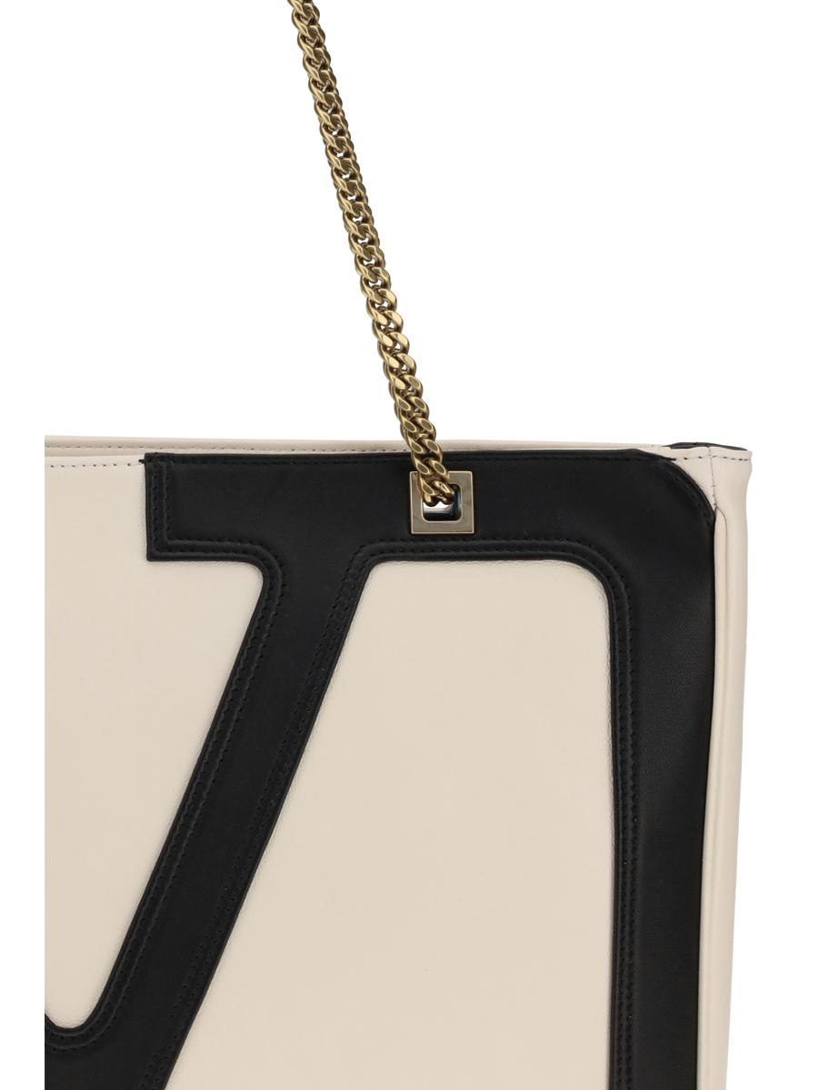 Valentino Garavani Shoulder Bags