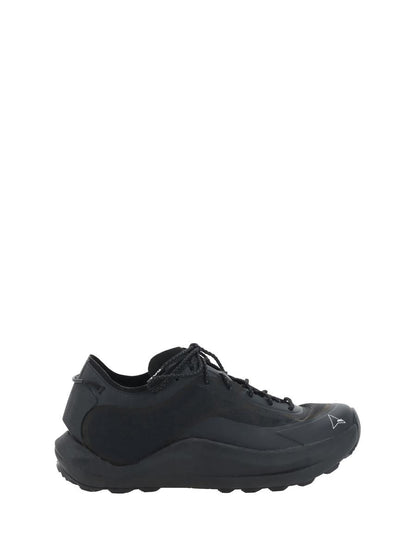 Roa Sneakers