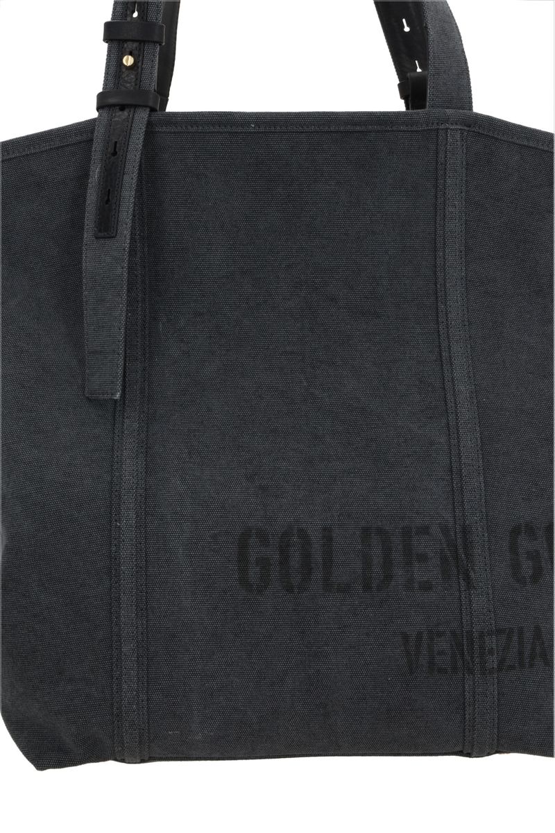Golden Goose Shoulder Bags