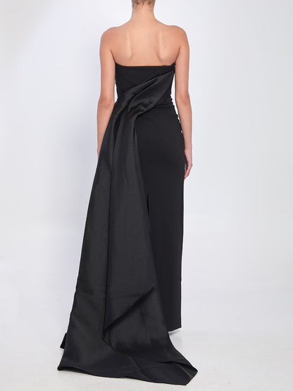 Kisnley Maxi Dress In Black