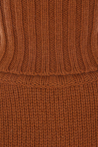 Allude Sweaters