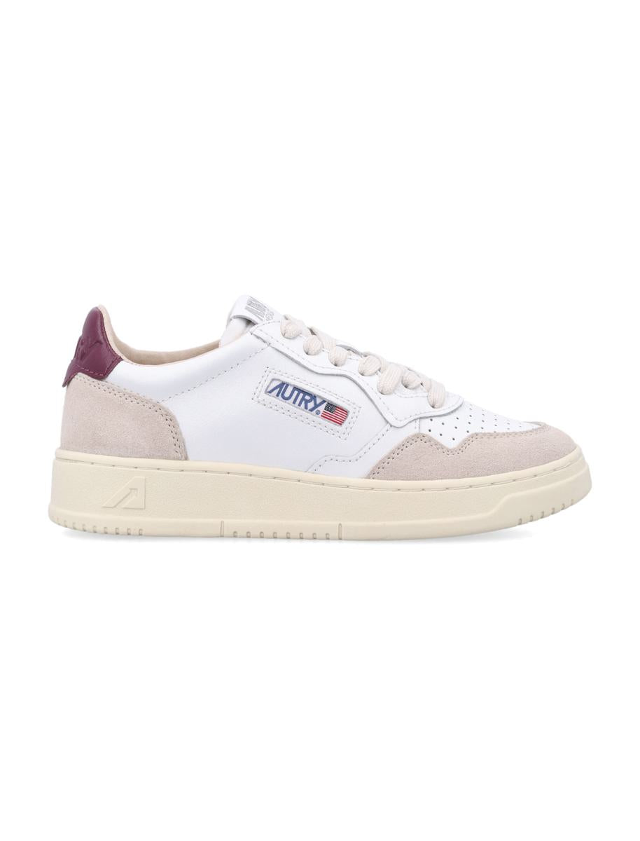 Autry Medalist Low Women'S Sneakers In White And Burgundy Suede And Leather