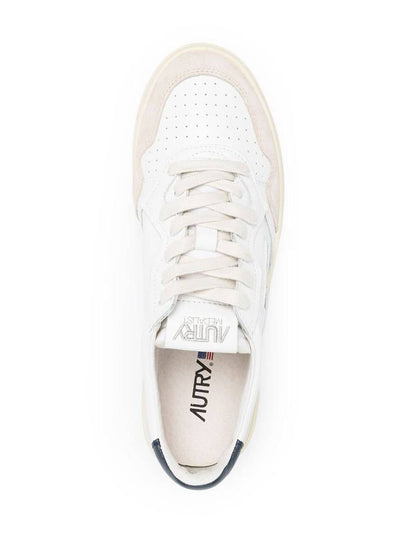 'Medalist' White Low Top Sneakers With Suede Inserts And Contrasting Heel Tab In Leather Man