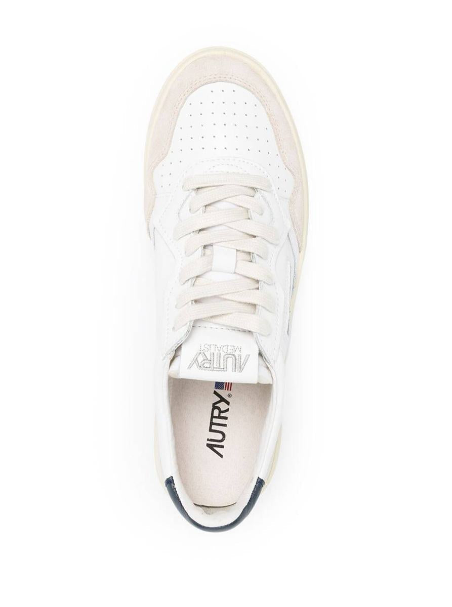 'Medalist' White Low Top Sneakers With Suede Inserts And Contrasting Heel Tab In Leather Man
