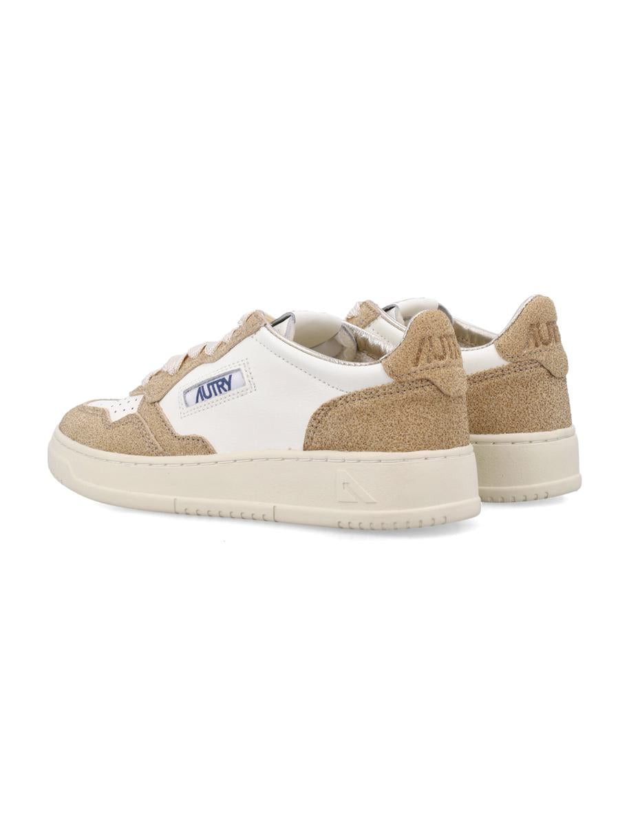 Autry Medalist Low Woman'S Sneakers Leather
