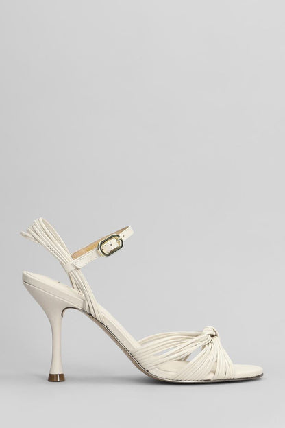 Gold & Rouge Viflu Sandals