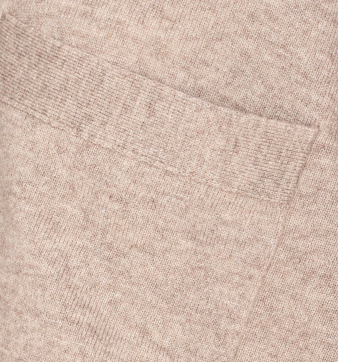 Allude Sweaters
