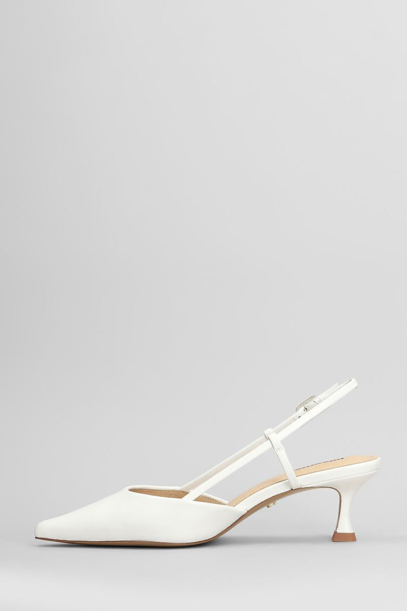 Lola Cruz Carmen 55 Pumps