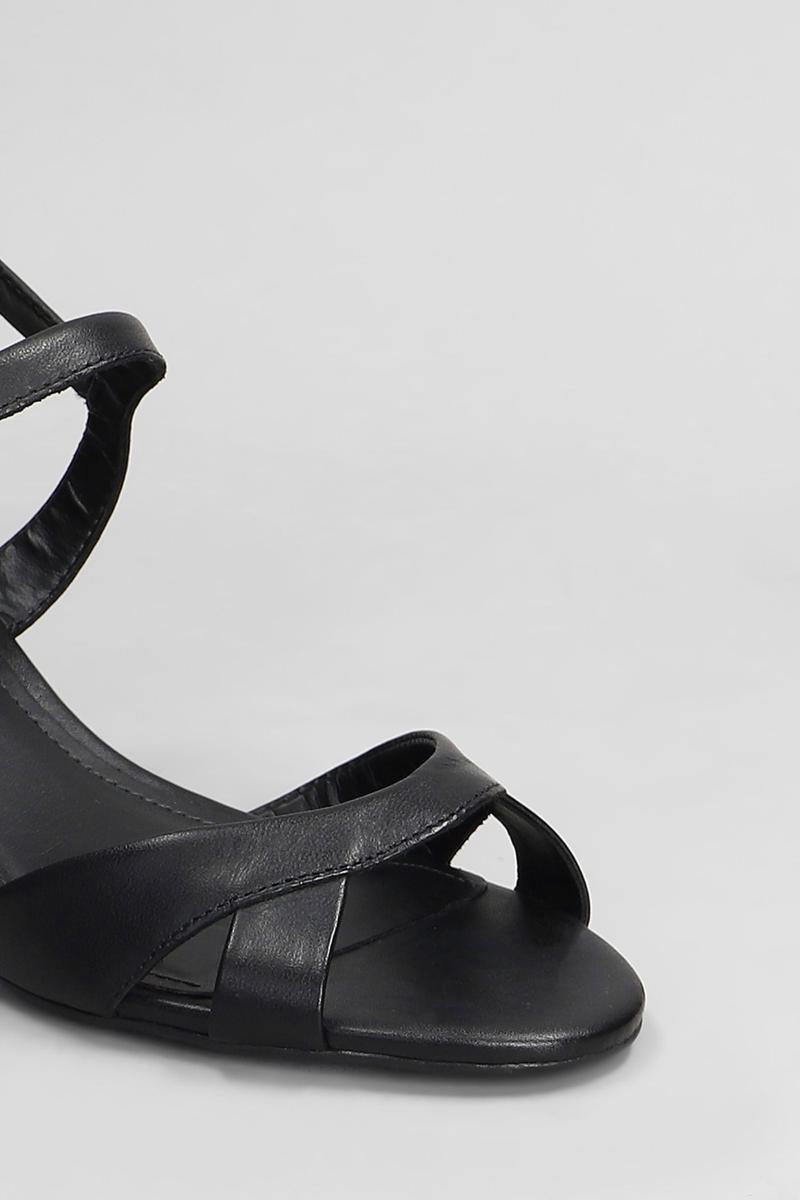 Arezzo Sandals
