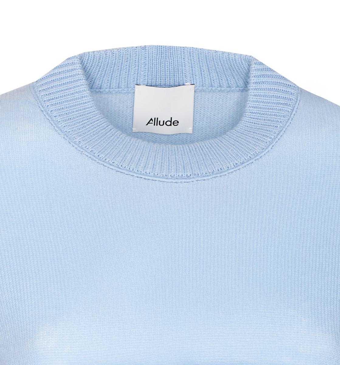 Allude Sweaters