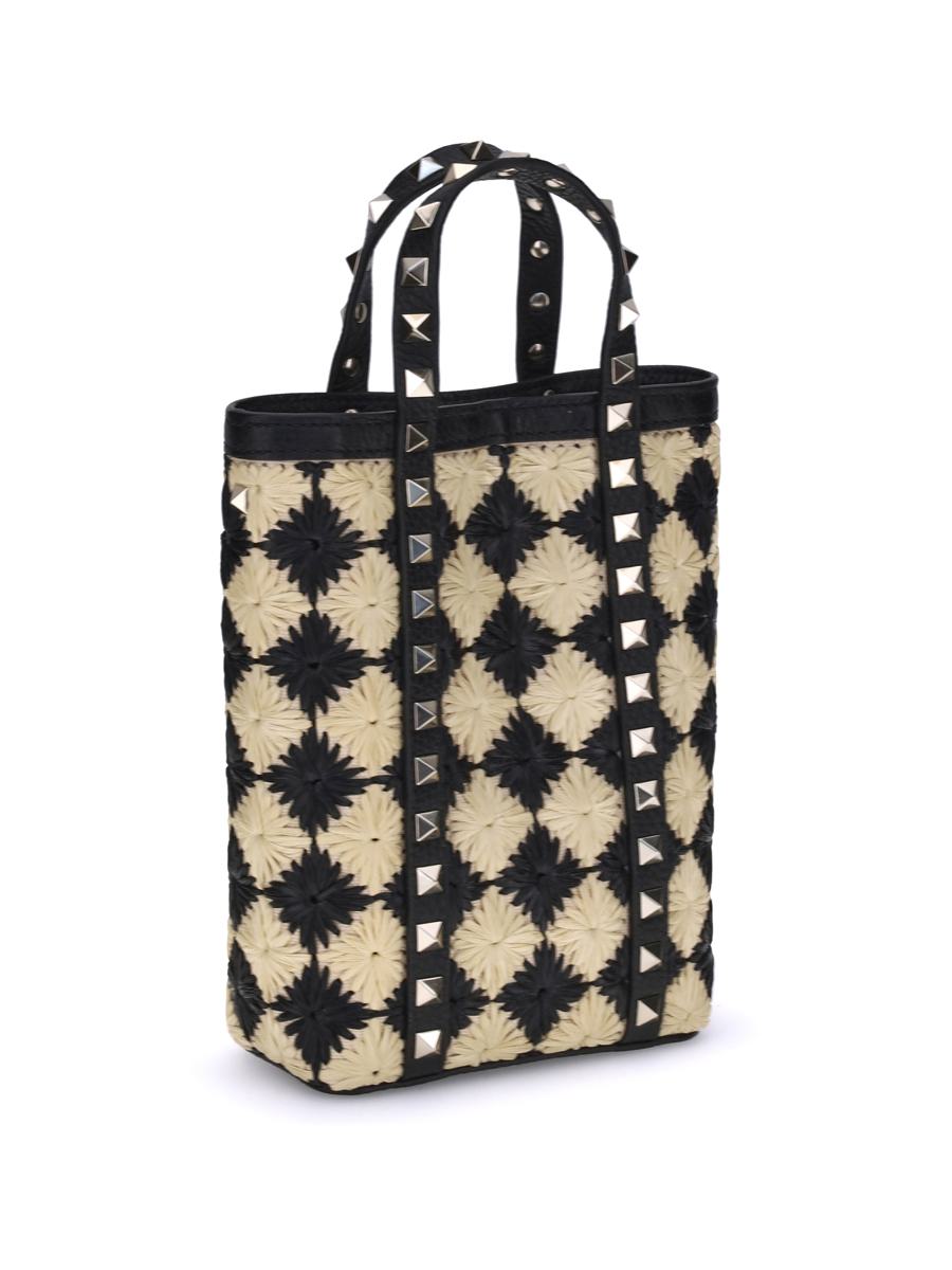Valentino Garavani Shoulder Bags