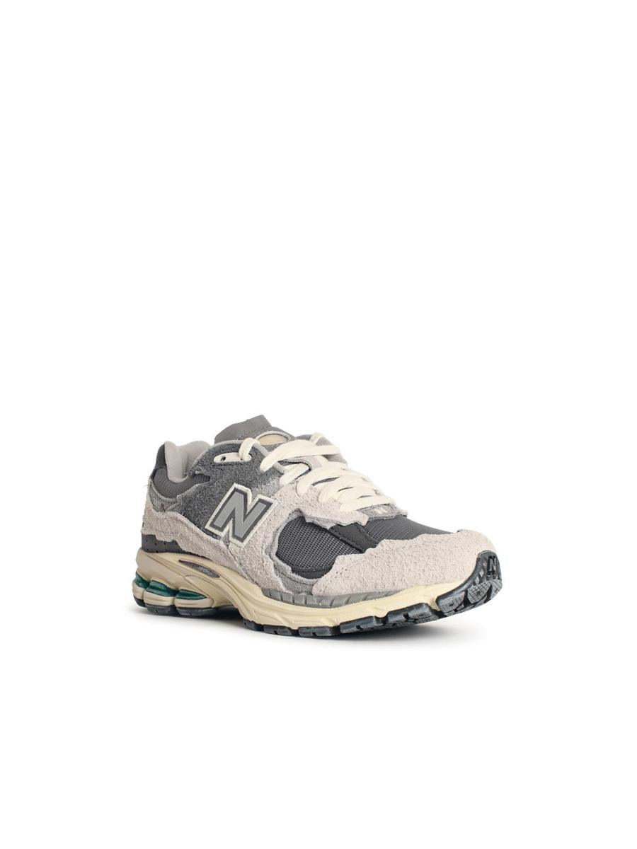 New Balance '2002 R' Grey Fabric Sneakers