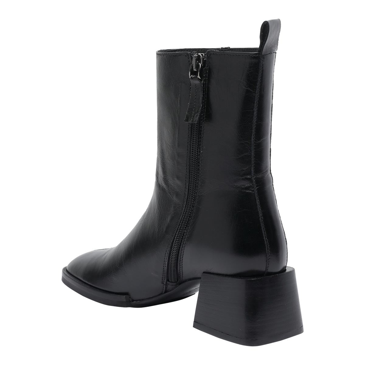 Poeve Boots