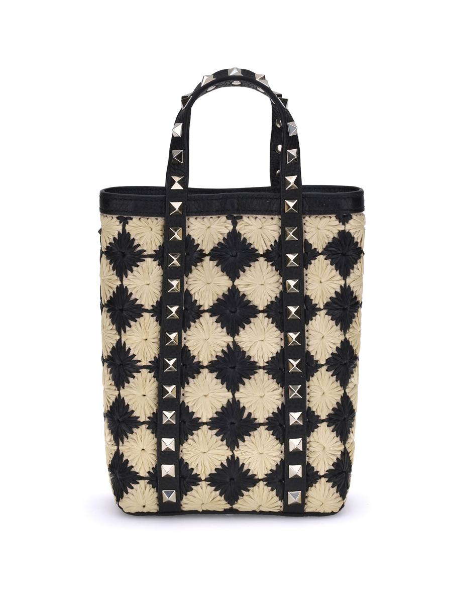 Valentino Garavani Shoulder Bags