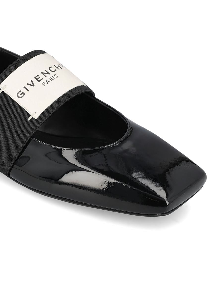 Givenchy Low Shoes